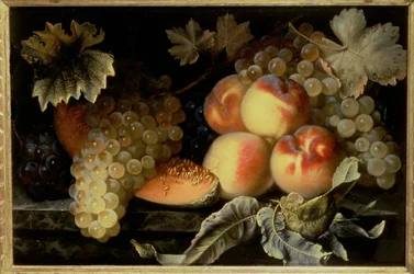 Ainda vida com pêssegos, melão e uvas (um dos dois)